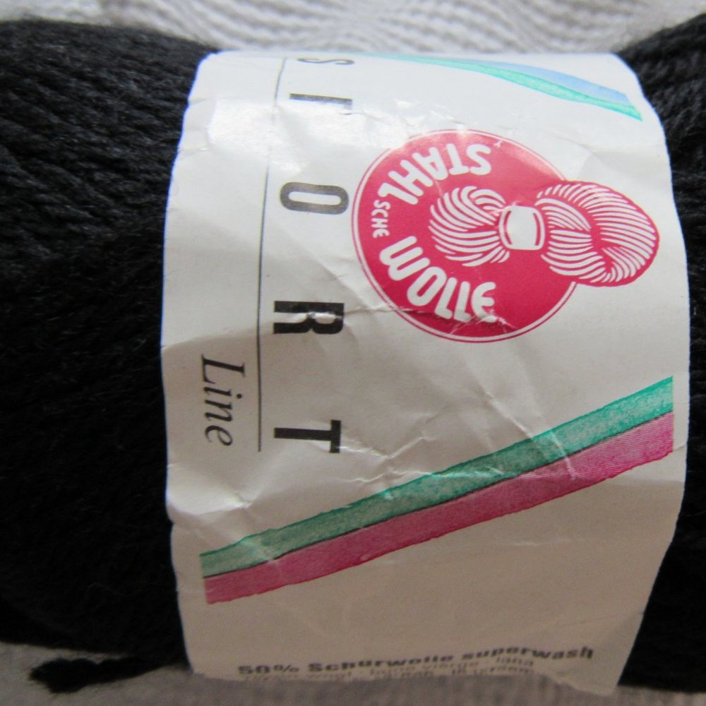 10 Skeins Stahl Wolle - Sport, Black, 50 Gm ea, Wool Blend